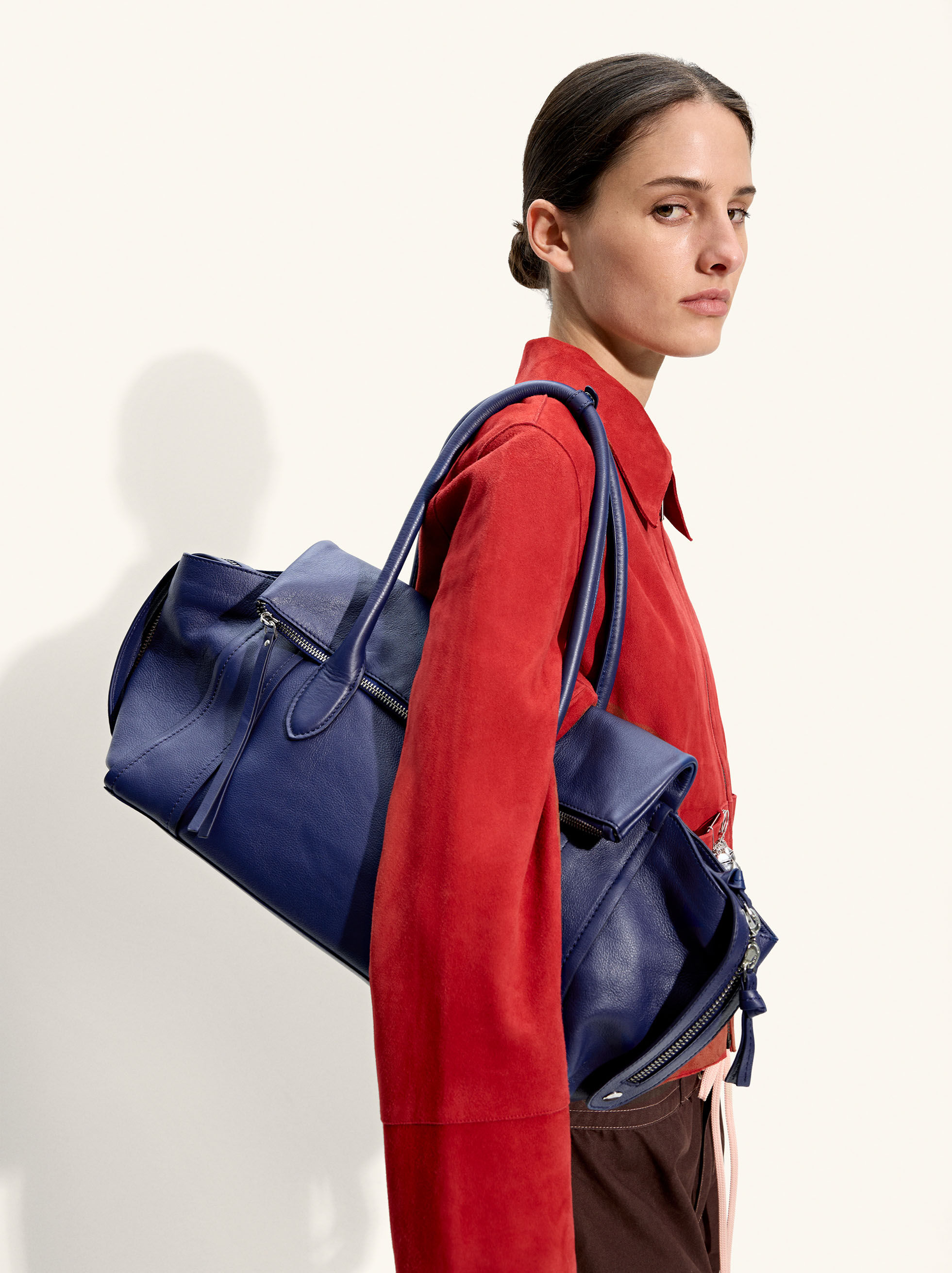 Bolso tote de cuero con solapa