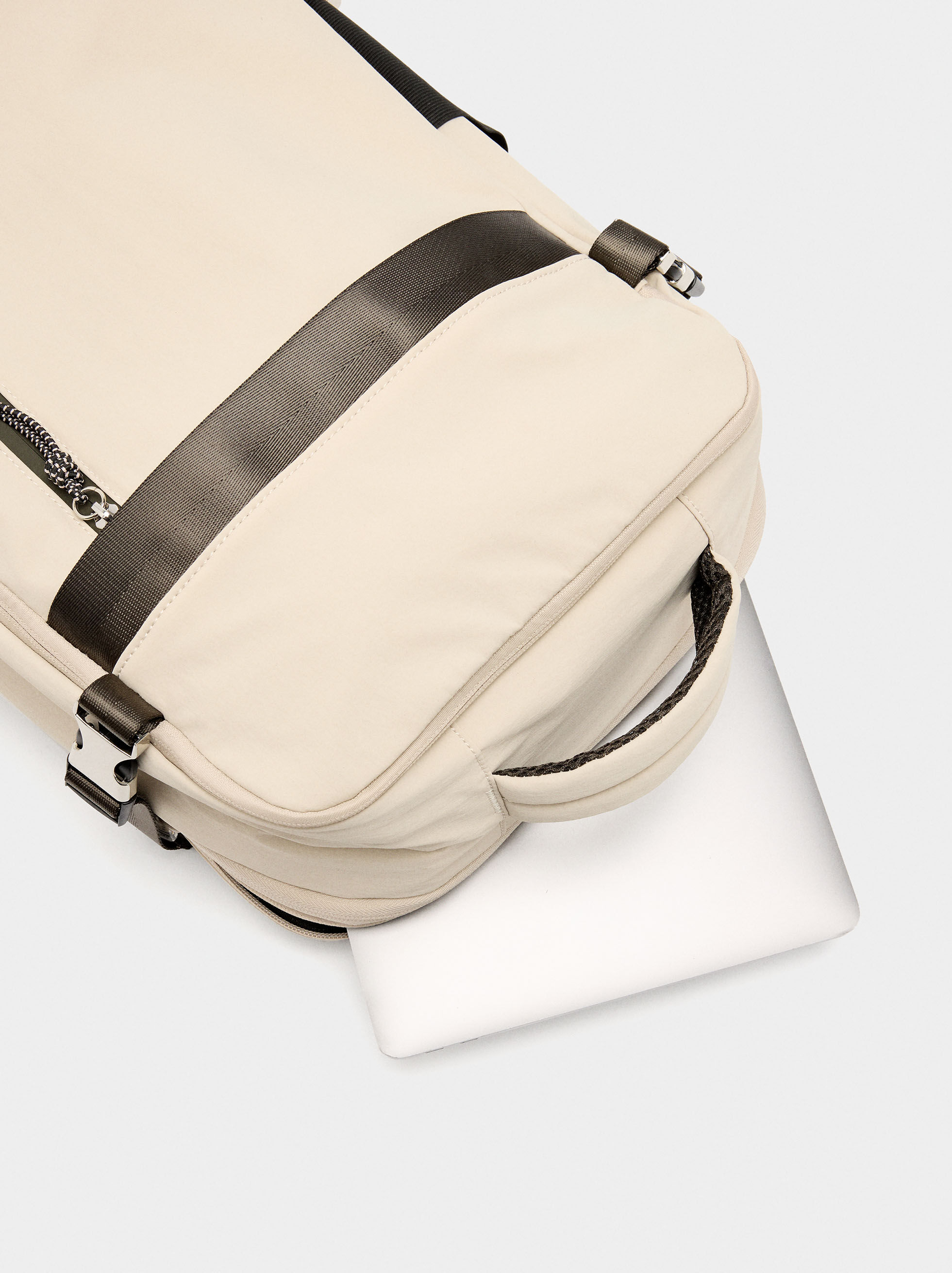 Mochila de cabina de nylon extensible resistente al agua