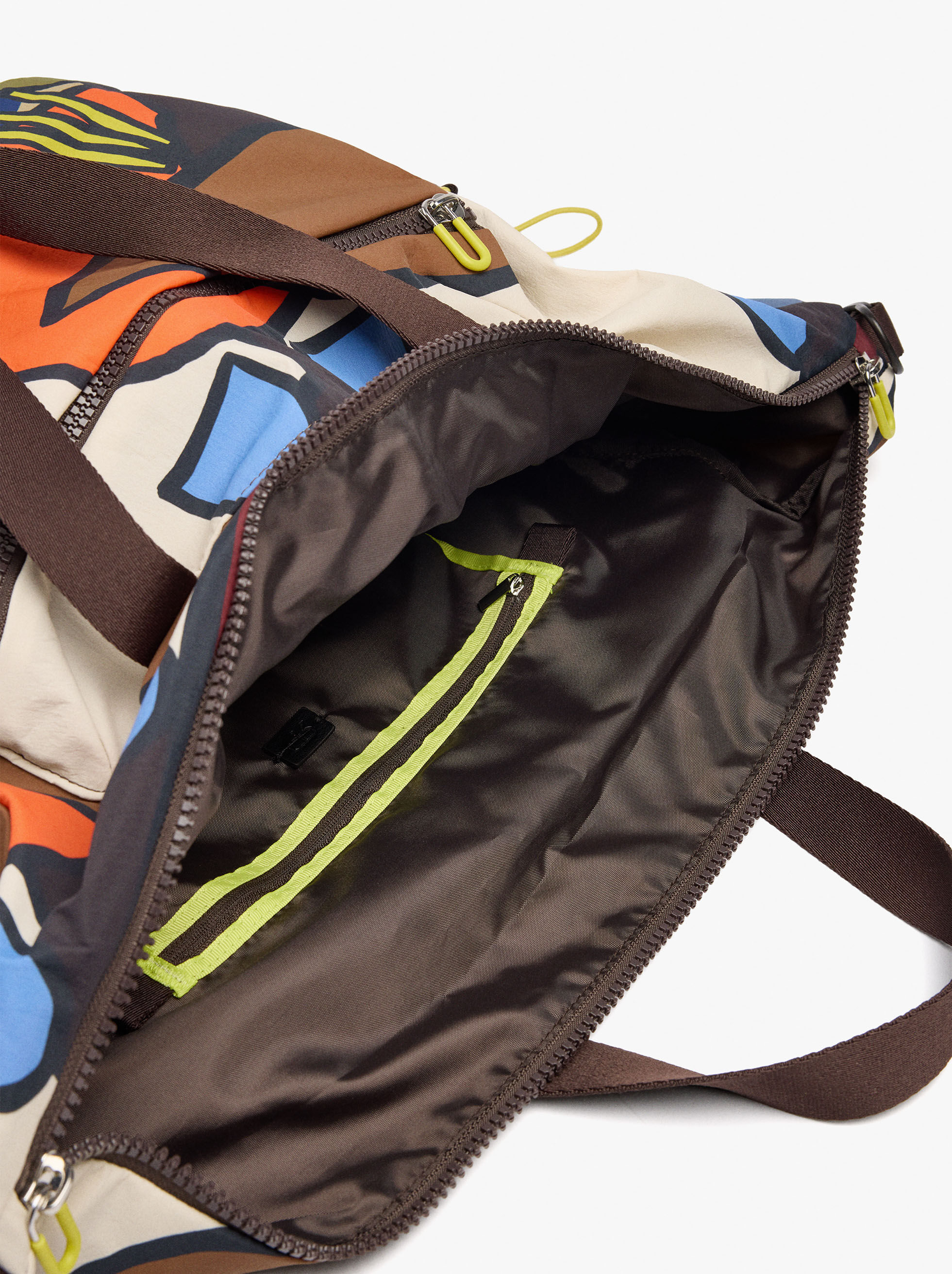 Mochila de deporte estampada de nailon