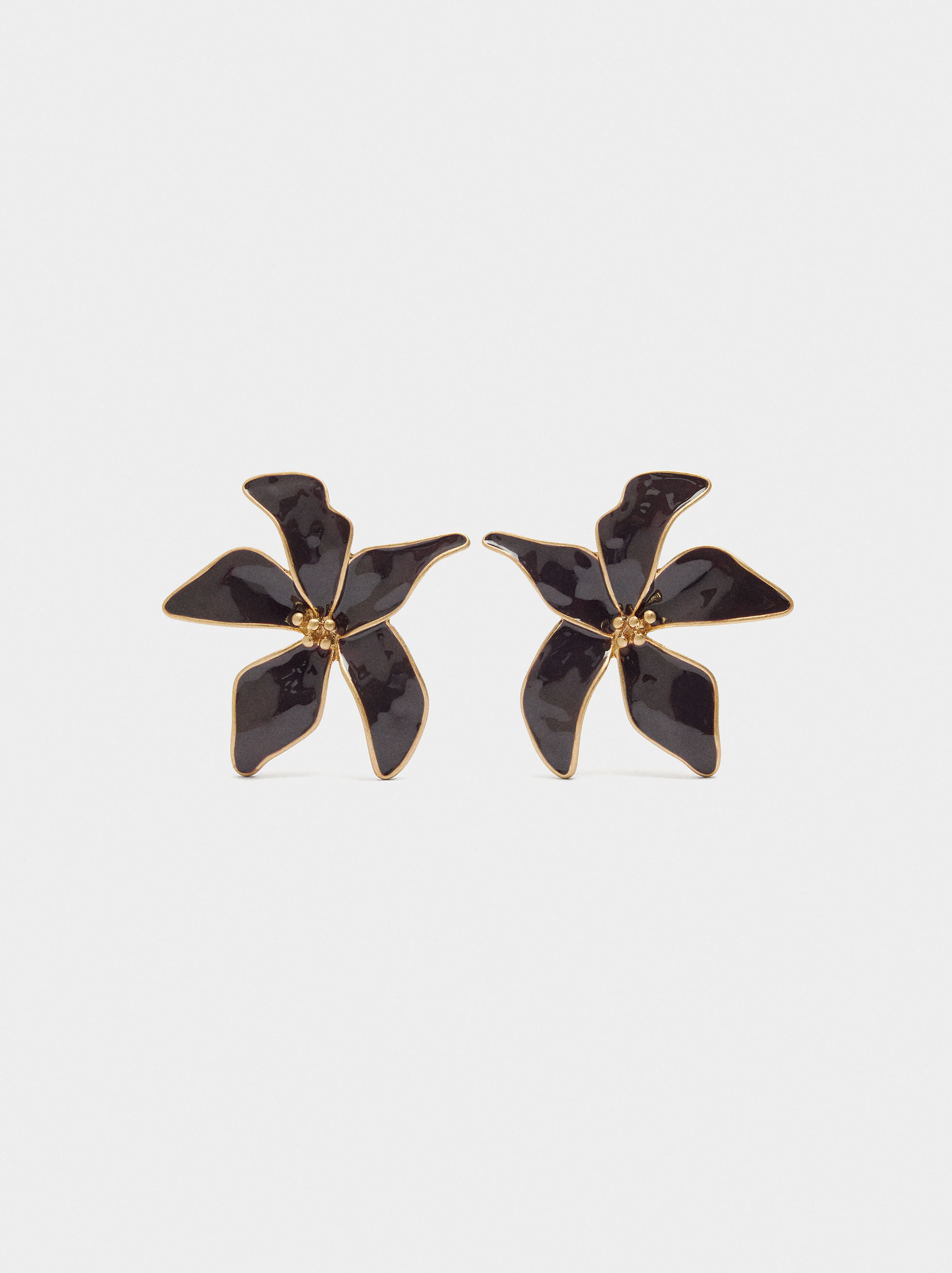 Aretes flor con esmalte